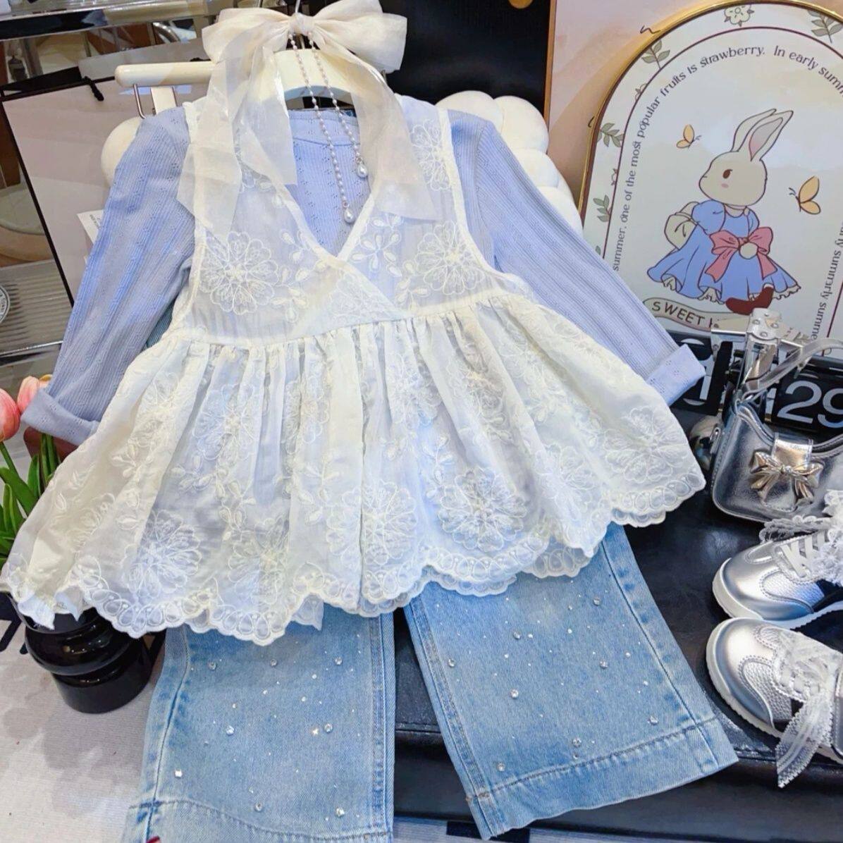 2026春季女童韩版新款套装女宝宝洋气蕾丝网纱背心爆款亮钻牛仔裤