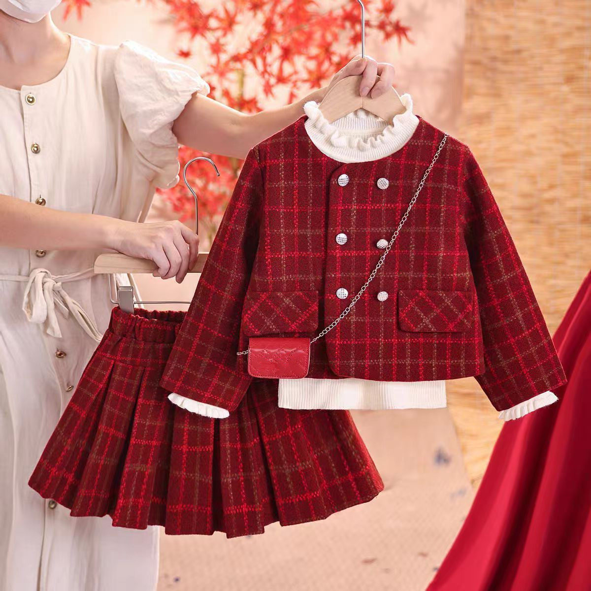 女童秋冬季红色格纹拜年服套装2026新款儿童小香风香风加厚两件套
