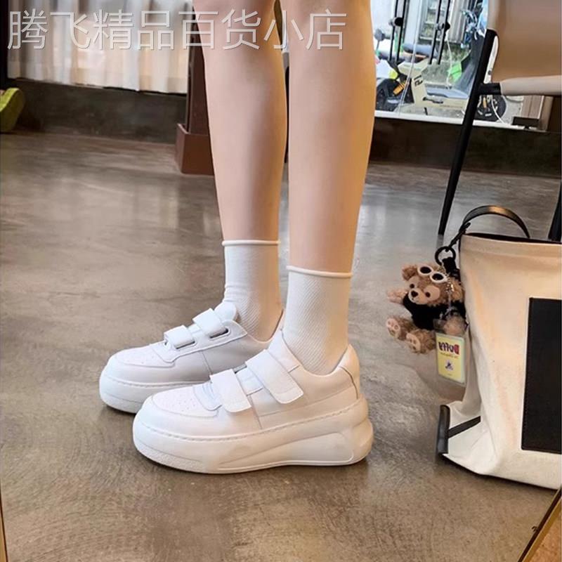港风减龄厚底银色休闲鞋女2026春秋魔术贴真皮软底运动板鞋小白鞋