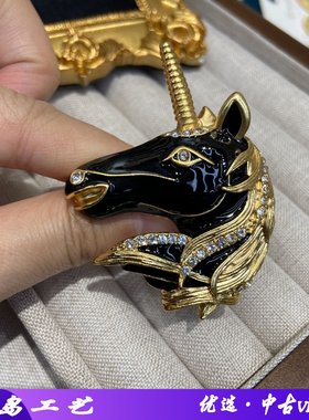 潮流欧美中古风黑色中世纪风格马头铜镀金高品质胸滴油独角兽胸针