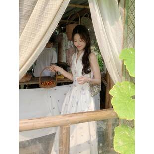 紫藤萝画 洋装 画报 无袖 韩系高智感气质小众设计师款 Even一雯