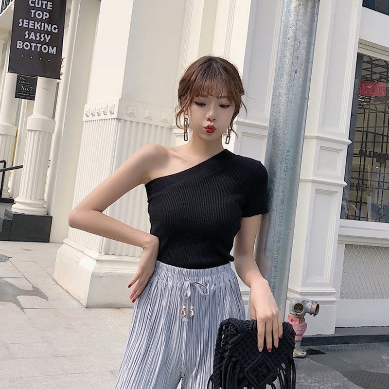 露单肩t恤女短袖露肩斜肩夏装2019新款韩版漏锁骨打底衫短款上衣在类目 女装/女士精品, T恤中 - 来自Buy2taobao.com提供专业的淘宝代购服务