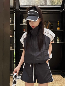 设计感时尚套装女欧货夏拼色防晒户外拉链无袖外套短裤显瘦两件套