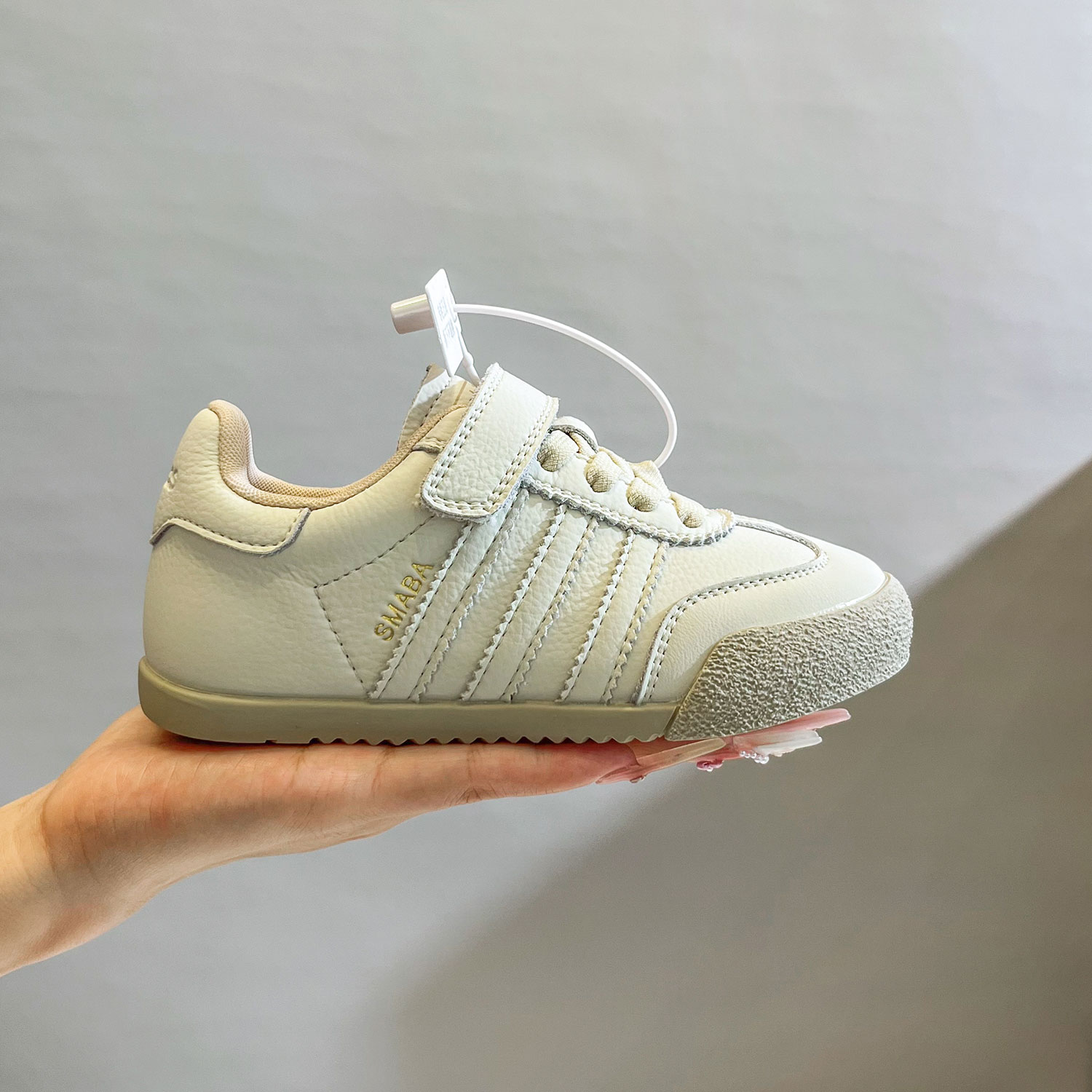 小二推荐：正品儿童运动鞋子