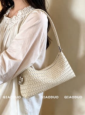 夏季法式简约高级感编织腋下包包女士2026新款通勤百搭斜挎水饺包