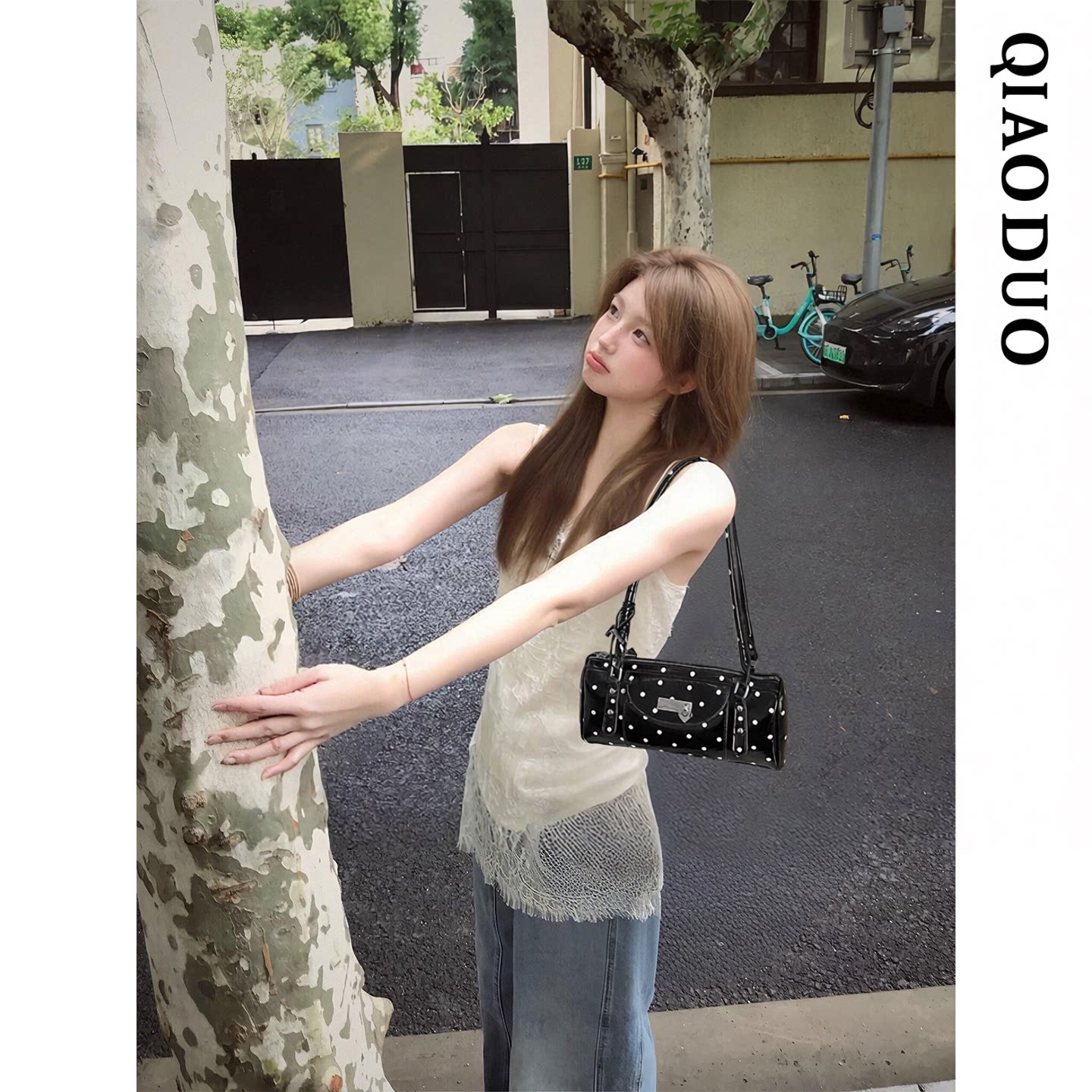 超火黑色波点法棍包包女款2026新款夏季高级感小众轻奢设计单肩包图片