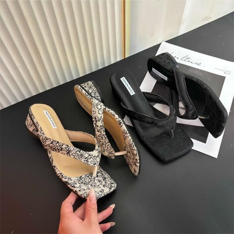 人字拖女2025夏季新款凉拖鞋外穿时尚女士夹脚拖鞋法式小碎花凉鞋,女鞋,人字拖,淘宝优惠券,粉丝福利购,淘宝优惠卷