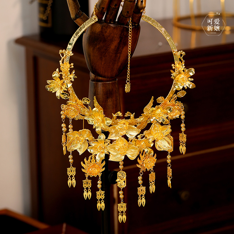 中式复古高级金色新娘龙凤褂项圈
