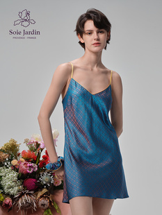 soie 双色真丝色织提花复古鸢尾符家居珍珠吊带裙 jardin3 新款