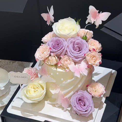 鲜花生日蛋糕高级氛围感出片蛋糕