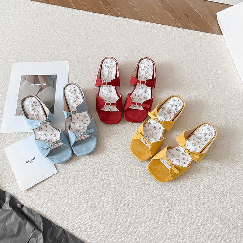 一三良品夏季新款可搭配裙子~内增高露趾小码34碎花底坡跟凉拖鞋