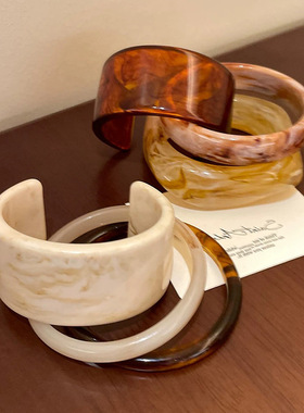 港风复古不规则树脂纹理手镯女小