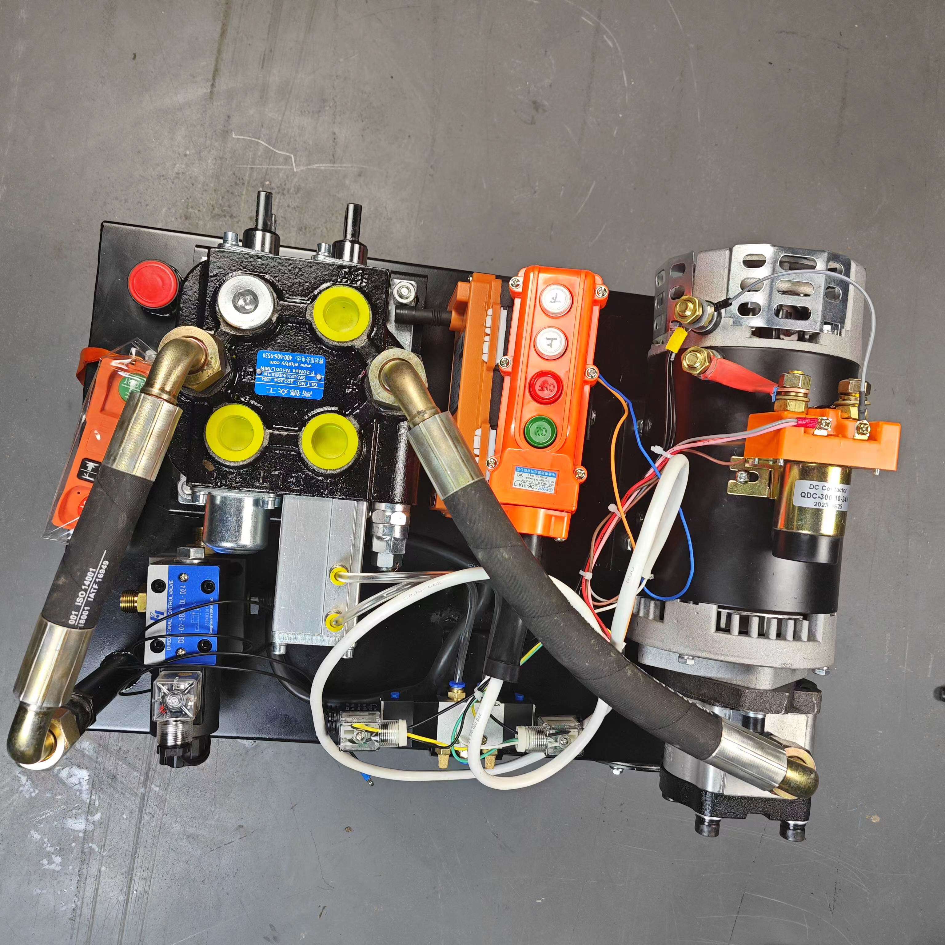 半挂车电动取力器液压升降动力单元后翻侧翻前四后八直流动力泵