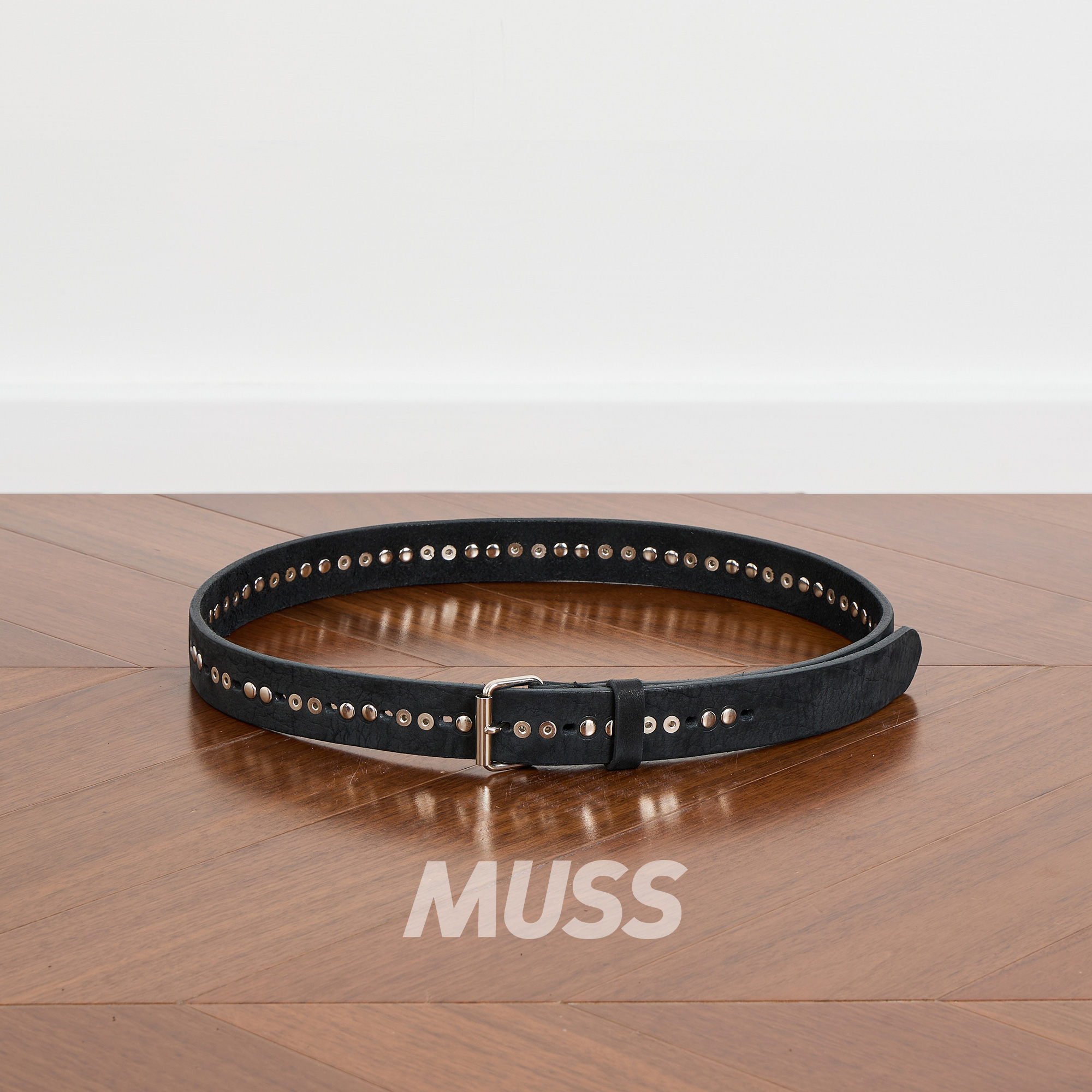 ANACHRONORM日产铆钉牛皮皮带