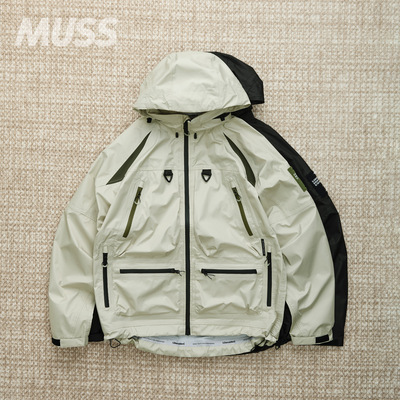 LIBERAIDERS防水机能户外冲锋衣