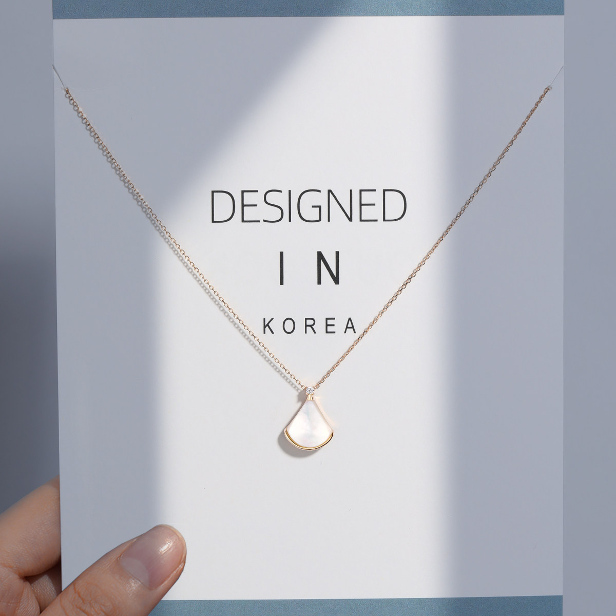 施华洛世奇小裙子贝壳扇形项链女纯银ins冷淡风小众设计感锁骨链