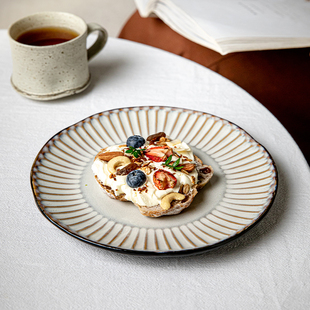 芦苇〖复古浮雕平盘〗8.5英寸不规则陶瓷盘高颜值餐厅牛排甜品盘