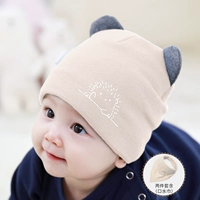 Маленький еж-рис белый