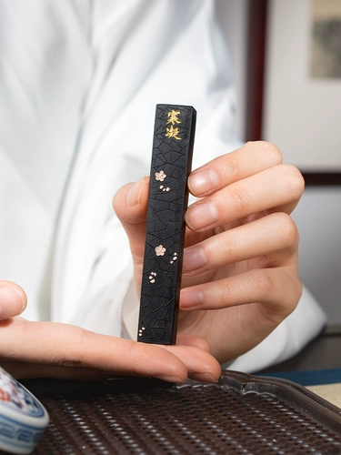 Шанлиан озеро Пен Хан Нин Сонгси чернила полоски и чернила блокировки искусства и ремесла Мастер Сян Дешенг ручной работы высококачественных чернил чернила чернила каллиграфия и шлифование чернил.