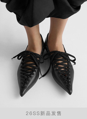 DYMONLATRY 2026SS新款尖头绑带复古女巫鞋子女