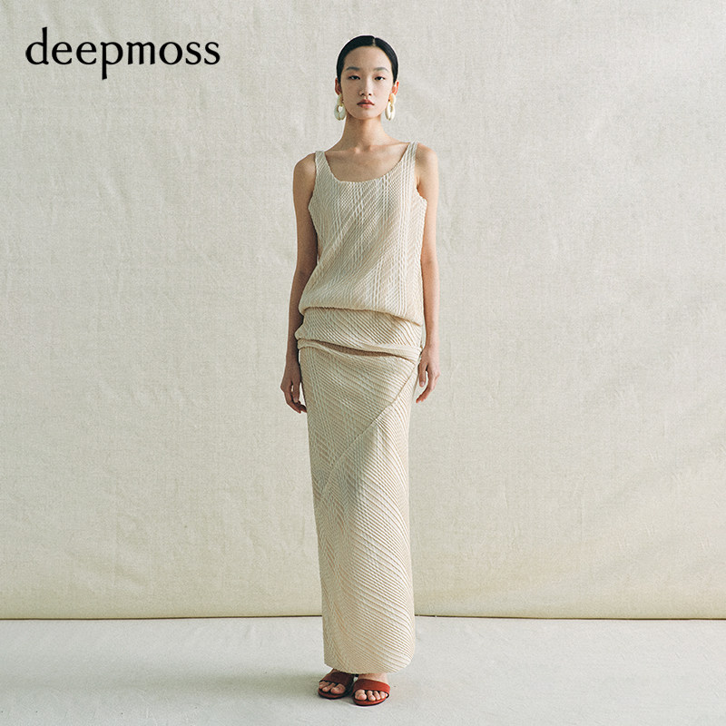 【deepmoss】2026春夏新款海螺回音米黄连衣裙