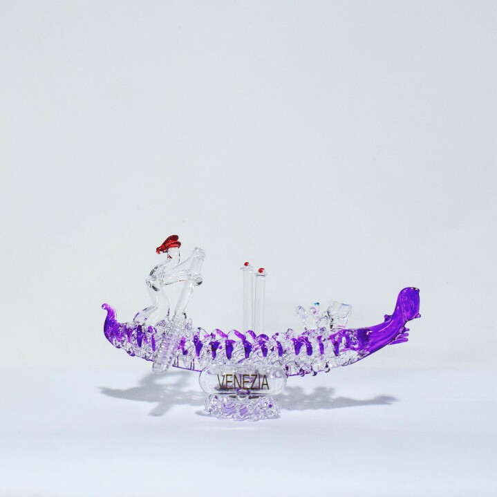 이탈리아 대외 무역 보트 유리 장식 집을 떠나지 않고도 베니스 기념품과 선물을 구입할 수 있습니다