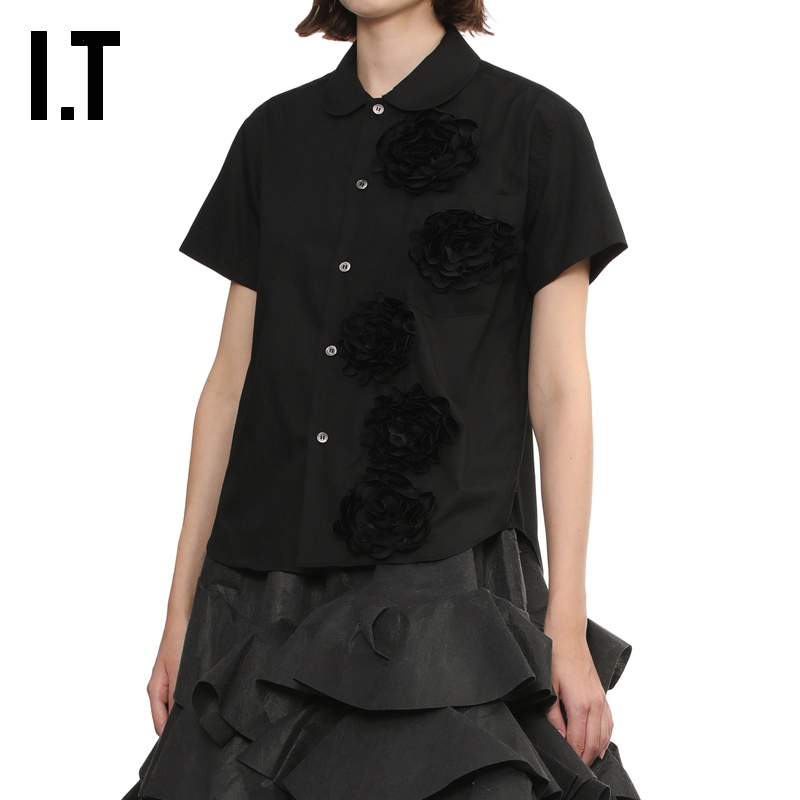 IT立体花朵缀饰翻领短袖衬衫