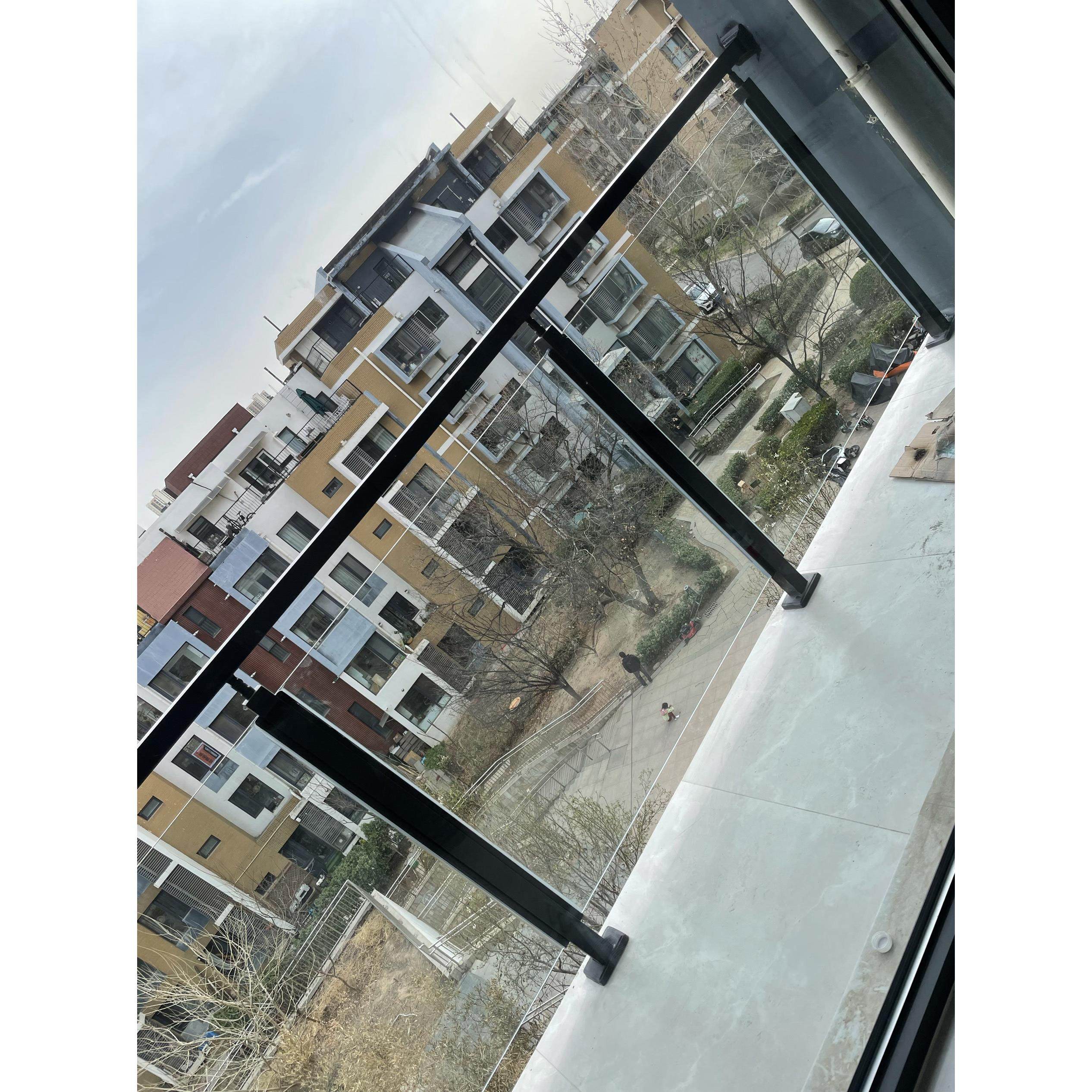 阳台楼梯玻璃扶手不锈钢地槽铝合金卡槽带灯栏杆极简约玻璃u型槽