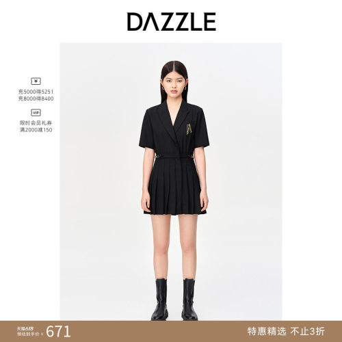 学院复古	精纺羊毛	利落版型