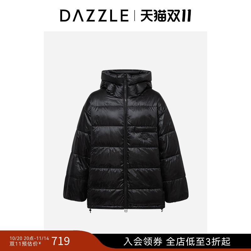 简约风格	亮面设计	鸭绒填充