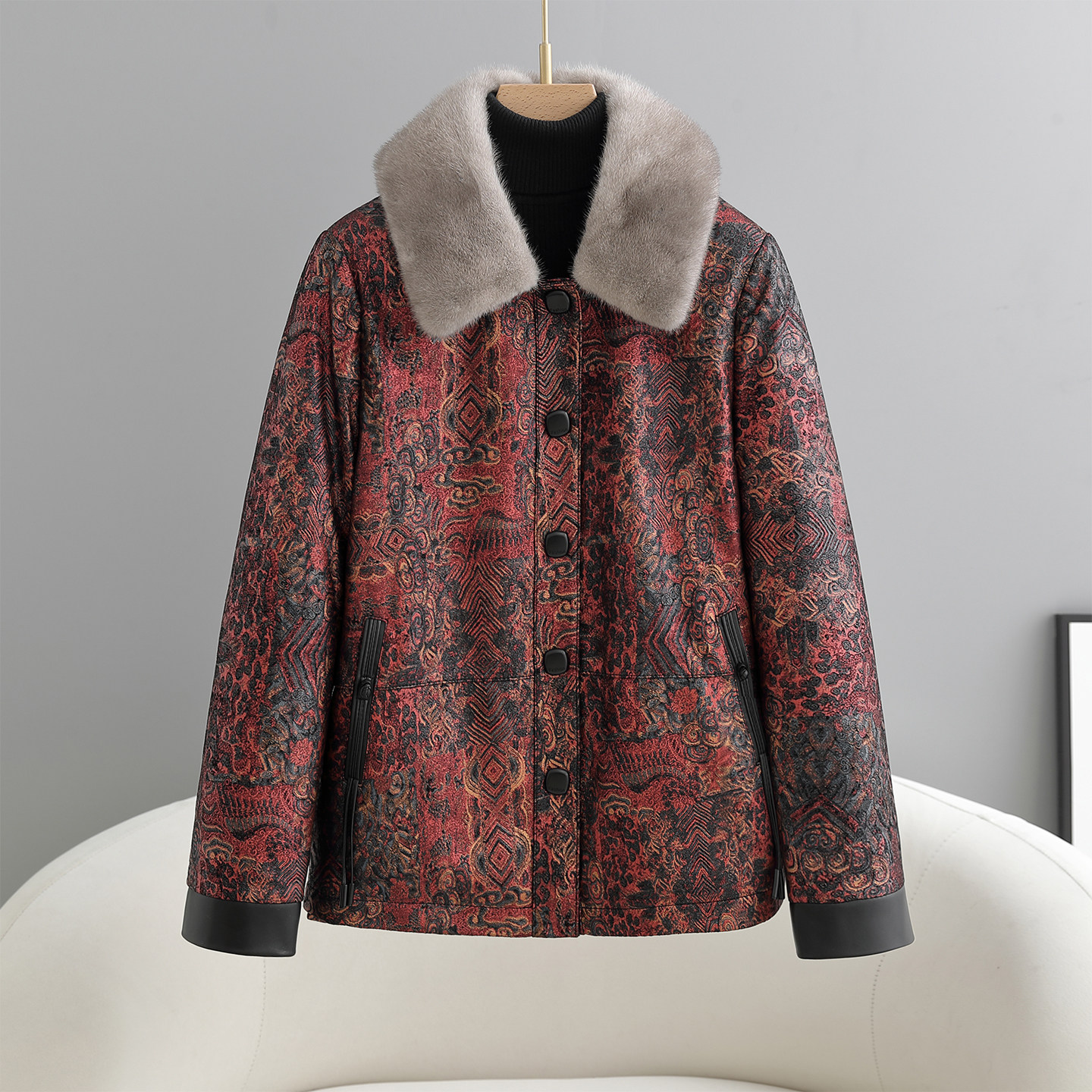 海宁真皮羽绒服女2025冬新款保暖中老年妈妈绵羊皮羽绒外套短款,女装/女士精品,皮衣,淘宝优惠券,粉丝福利购,淘宝优惠卷