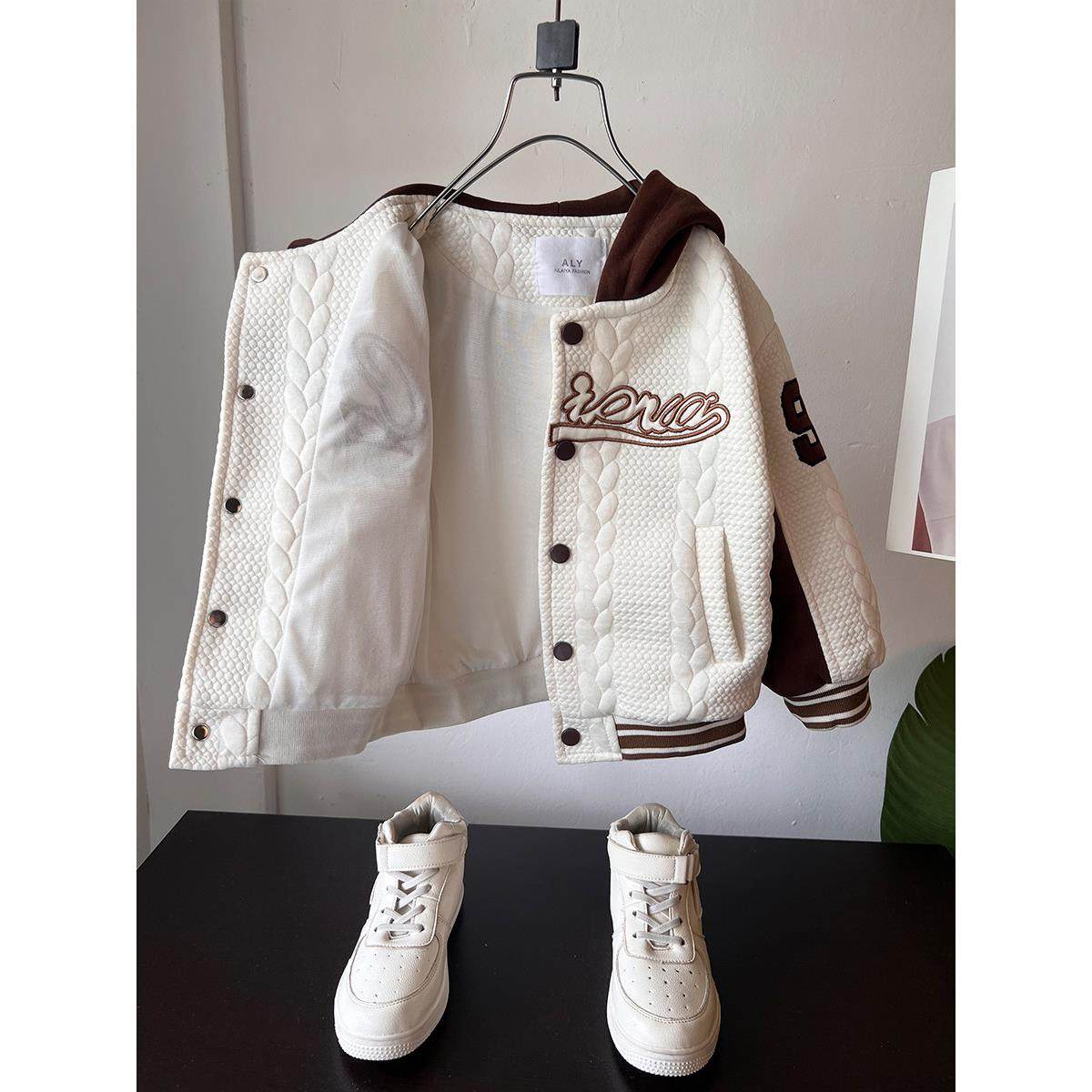 男童外套春秋季2025新款春装刺绣连帽棒球开衫儿童装时髦卫衣男孩