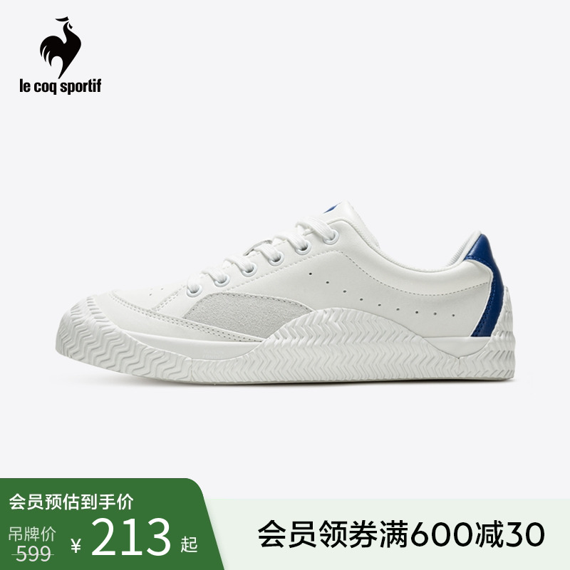合成革与反绒皮拼接材质 质感细腻 舒适有型