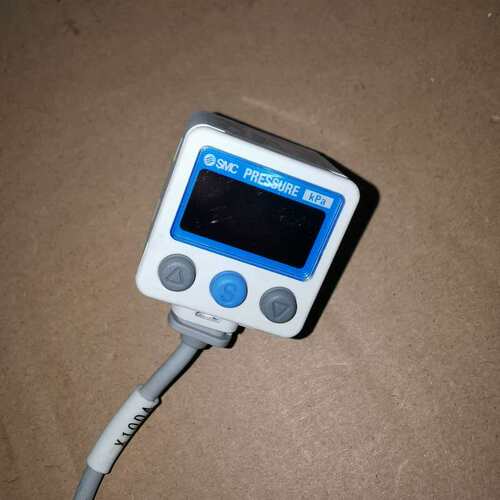可维修-ZSE40AF-01-R，拆机9新，原装正品SMC，数量多个