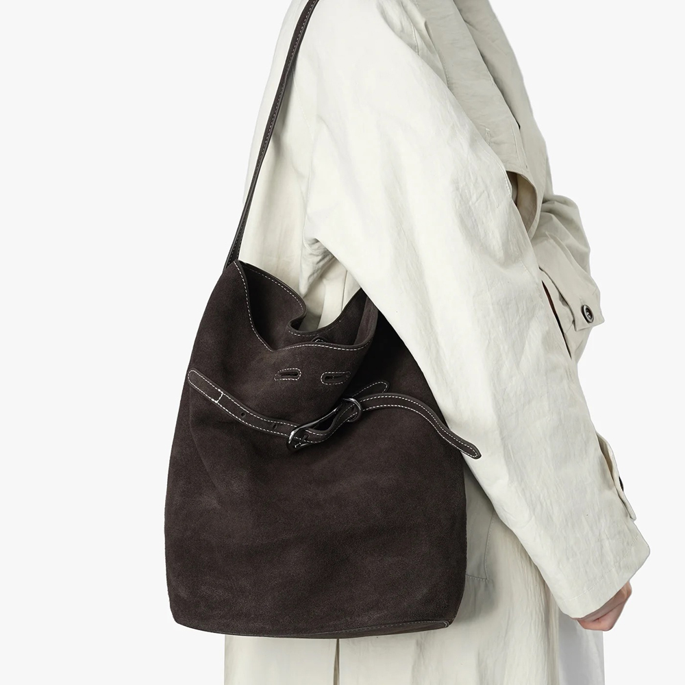 欧洲站小众麂皮绒头层牛皮真皮女包单肩腋下大容量水桶包托特大包