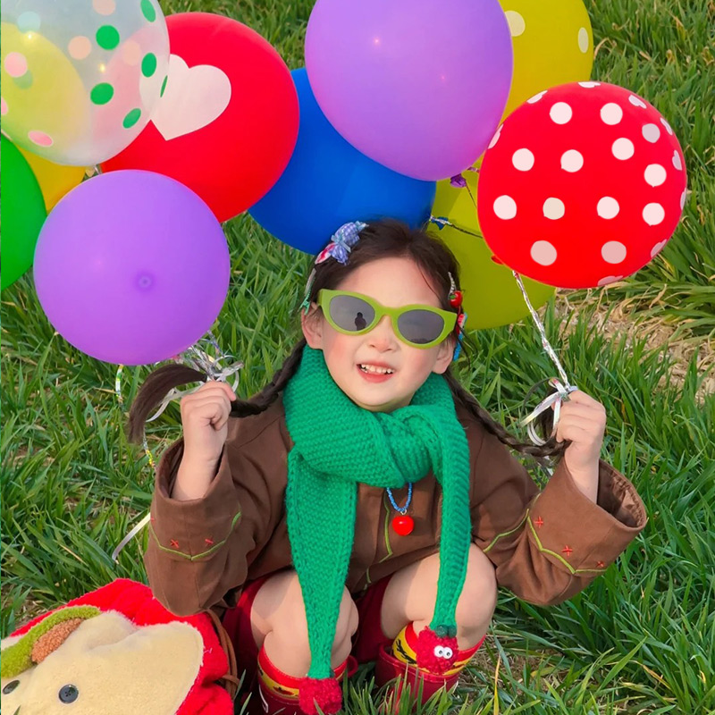 多巴胺女孩拍照飘空气球道具