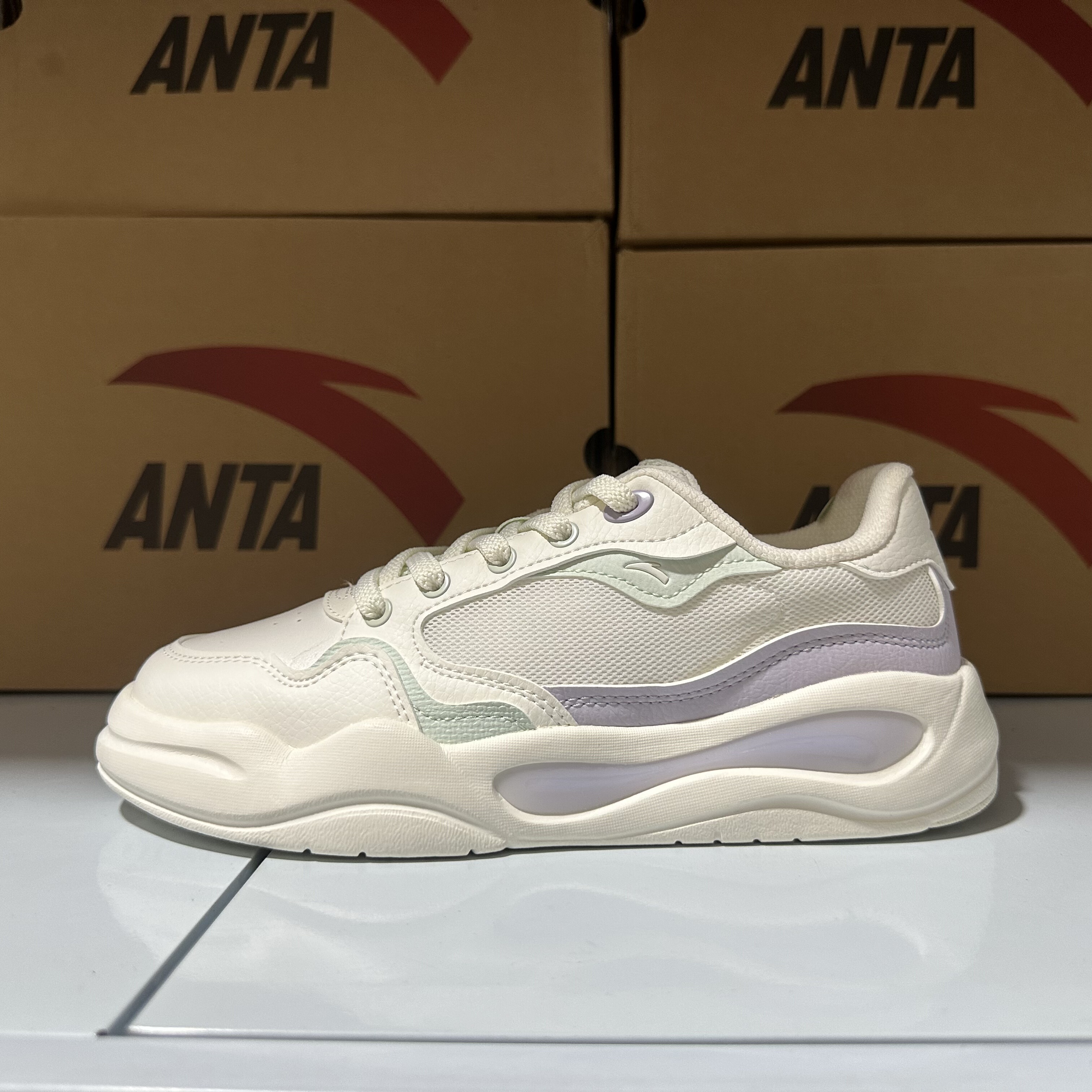 安踏 天行 厚底增高舒适软底 防滑耐磨透气 运动休闲鞋 122428052