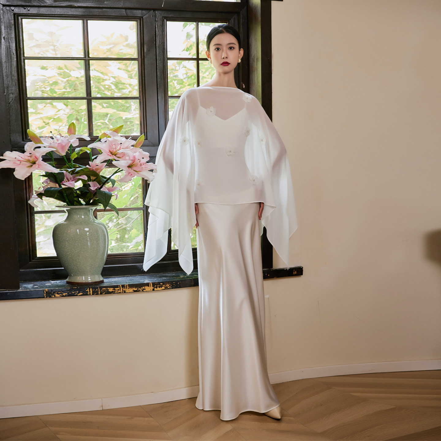 订婚回门宴礼服缎面纱裙婚礼敬酒服晨袍领证小白裙答谢宴礼服裙子