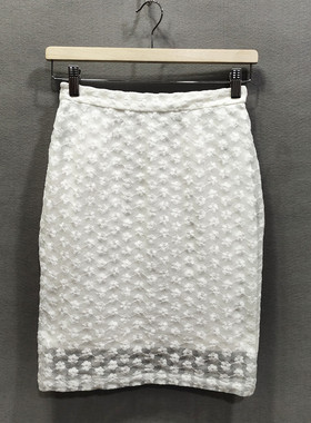 RMEO浪漫一身时尚显瘦蕾丝高档修身包臀小米花白色腰裙半身裙