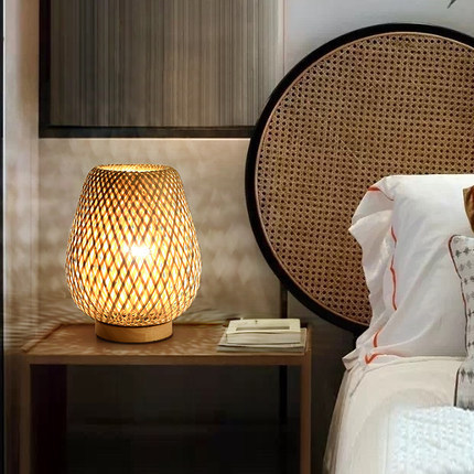台灯卧室床头灯东南亚风格灯具现代简约桌灯灯饰创意竹编手工灯