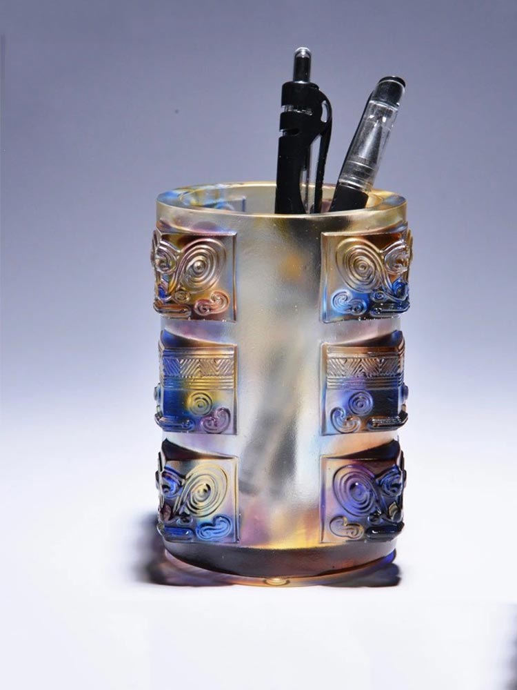 正品琉璃轻奢风笔筒办公室摆件高档设计感刻字纪念品老师老板实用属于什么档次？