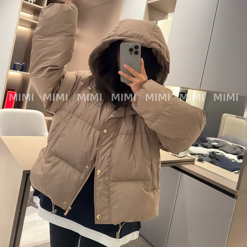 MIMI牛牛小金扣奶茶色轻奢羽绒服