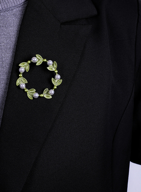 XIAO XI精美西式西装小胸针绿色百搭款时尚轻奢胸花精致小众别针