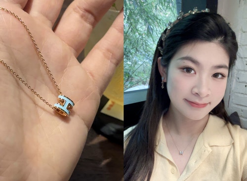 高级感baby蓝H项链