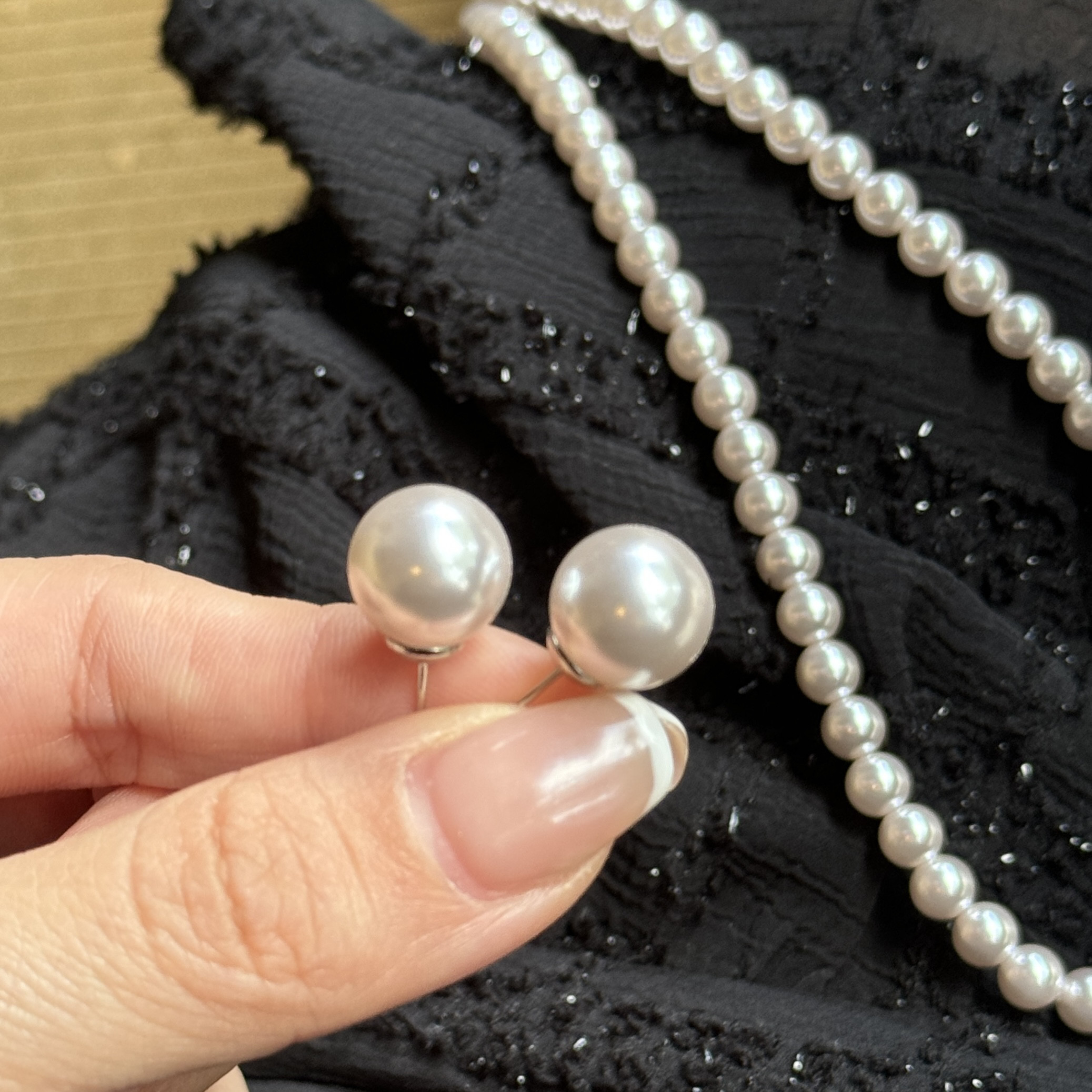 贡缎紫 珠珠耳环