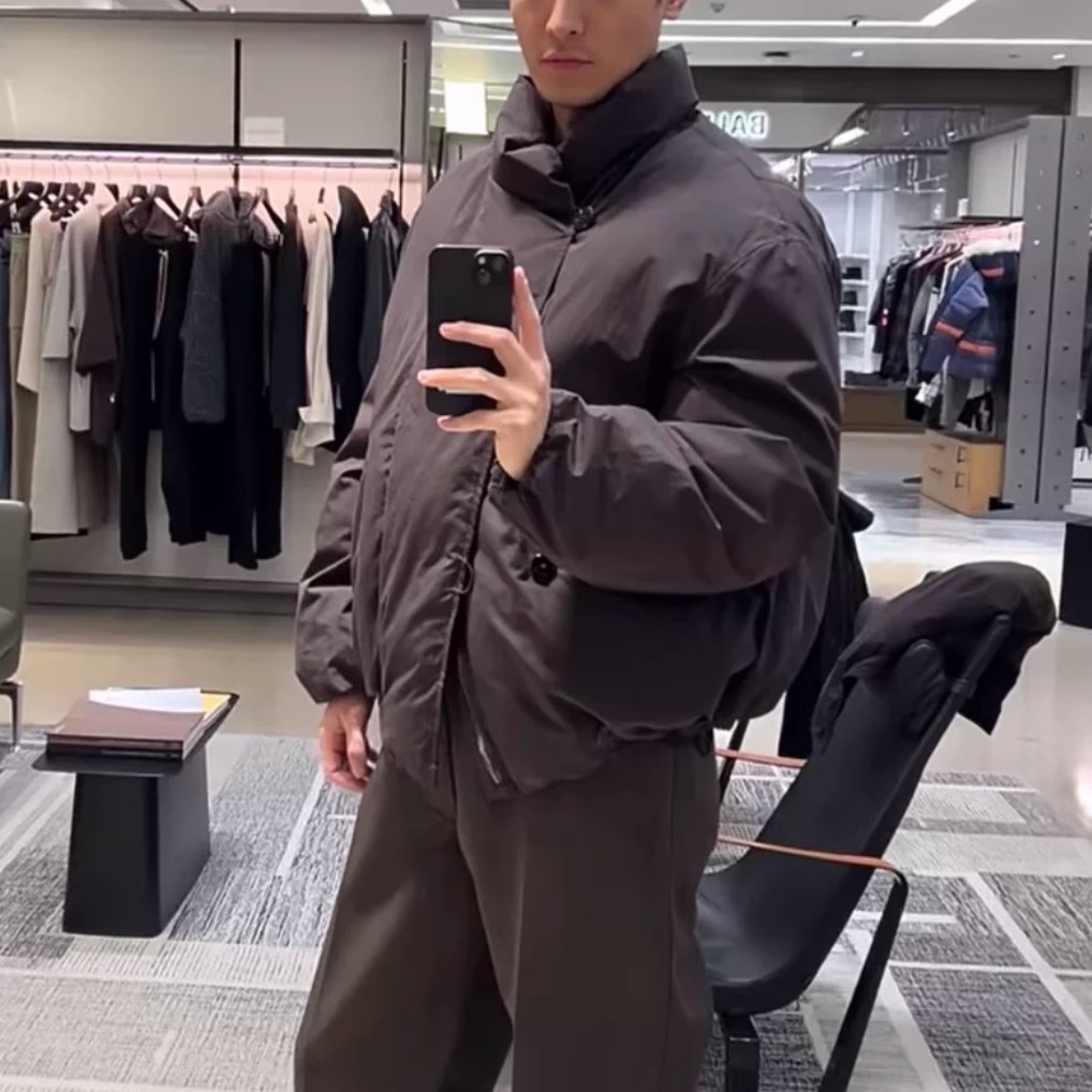 蓬松立领廓形短款羽绒服