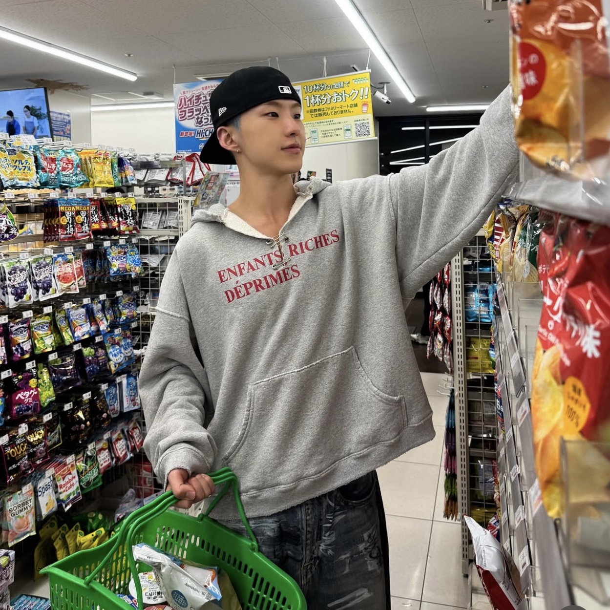 hoshi金珉奎同款水洗做旧帽衫