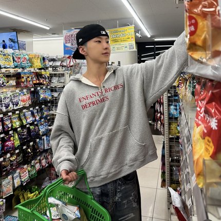 ERD忧郁的富二代 花灰色别针刀割标语做旧boxy连帽卫衣加绒帽衫