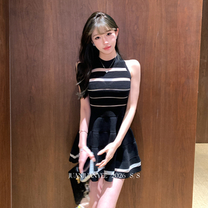 juanjuanyee【26小巴秀款】元英同款欧根纱拼接条纹无袖连衣裙女