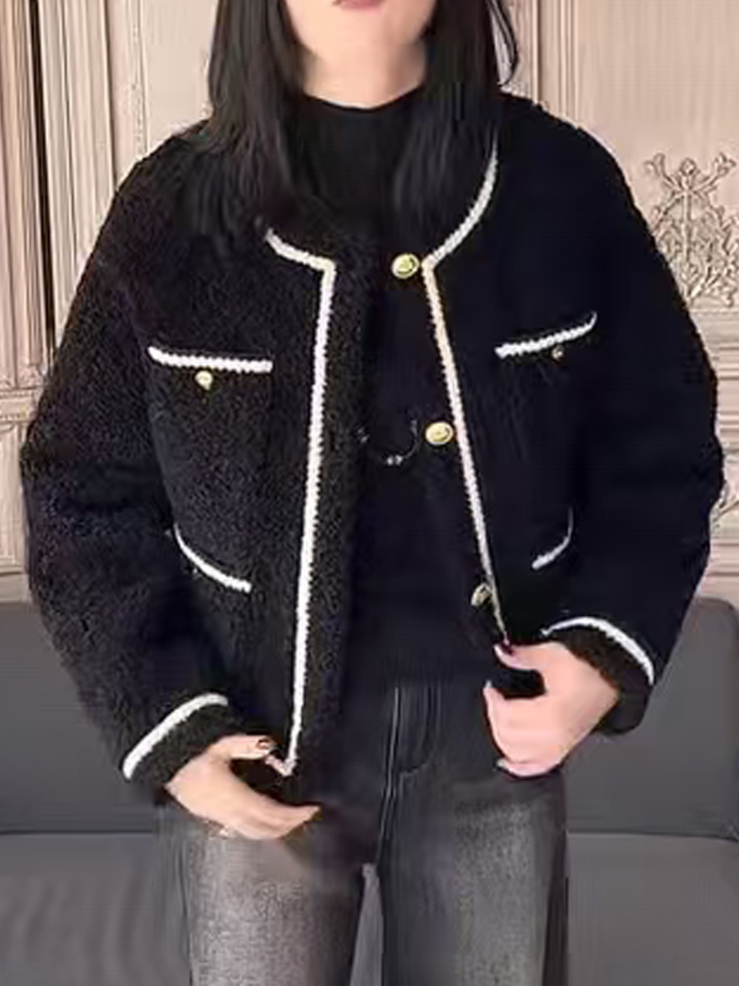 深圳南油＃2025秋冬款香港巴黎五区AK高级感圆领宽松皮毛一体外套